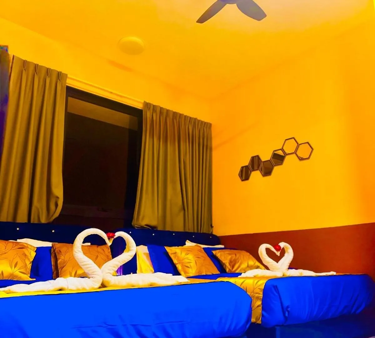 Apartment Deluxe Suites With Infinity Pool, Kids' Pool & Sea Jelutong