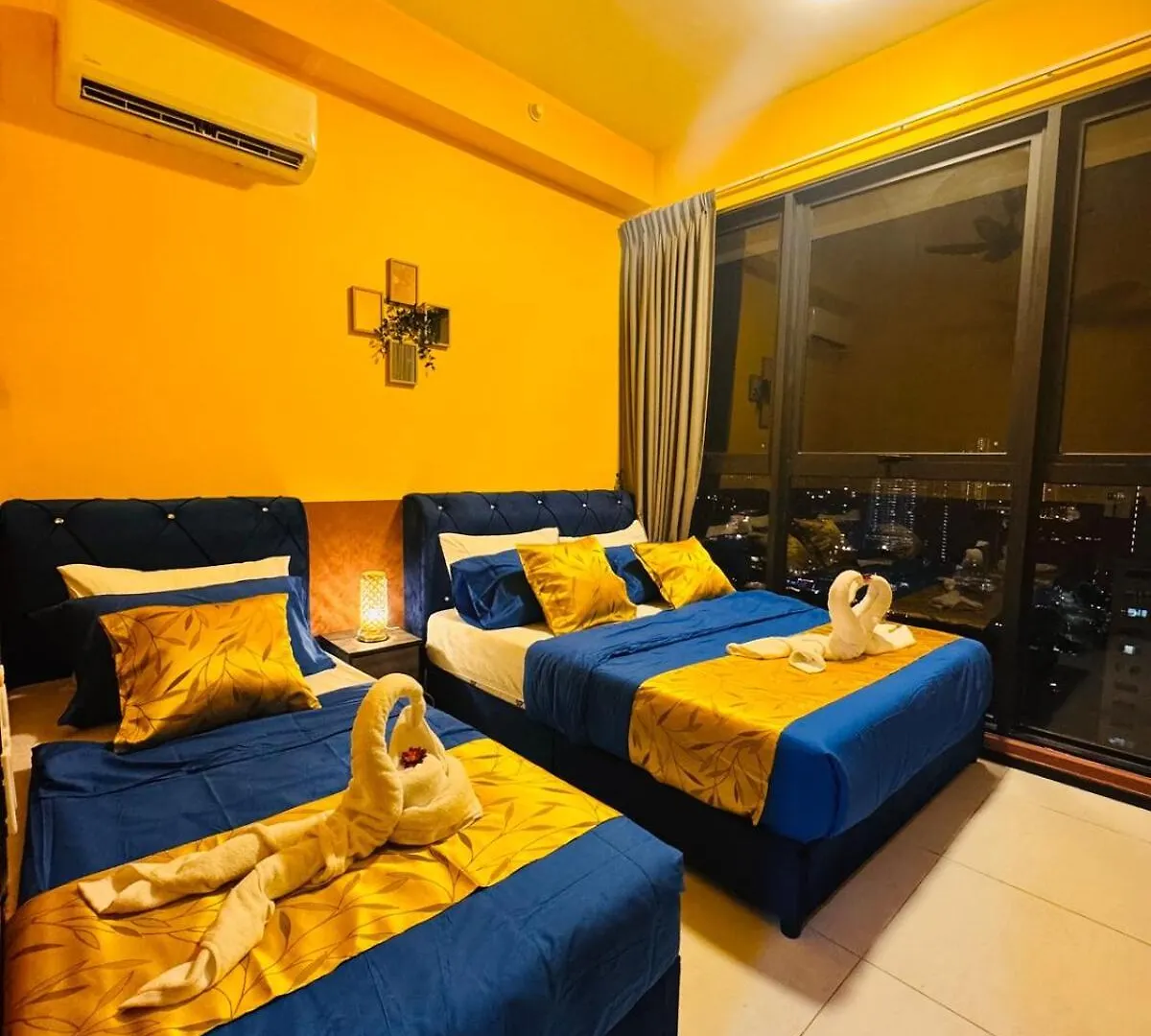 Deluxe Suites With Infinity Pool, Kids' Pool & Sea Jelutong 0*,  Malaysia
